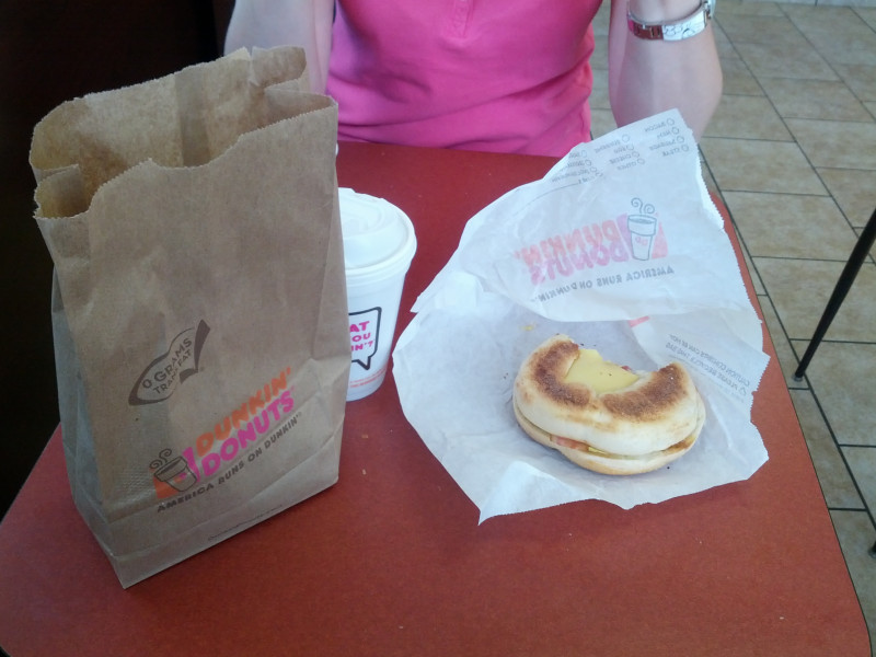 Frühstück bei Dunkin Donuts
