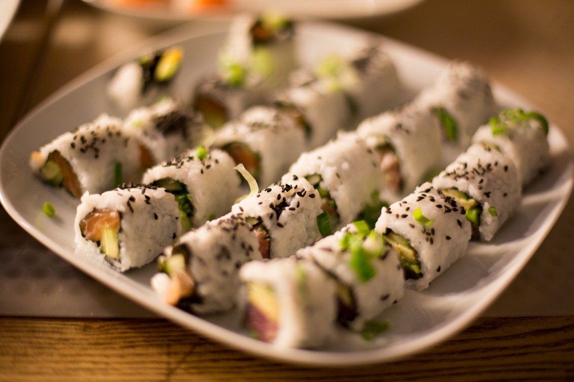 making-sushi-1964