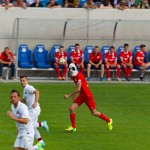 Rapper Cro spielt Fussball